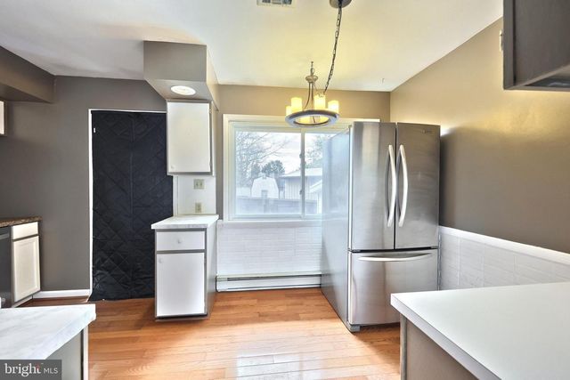 31 E LAKE VIEW DR, Littlestown, PA 17340