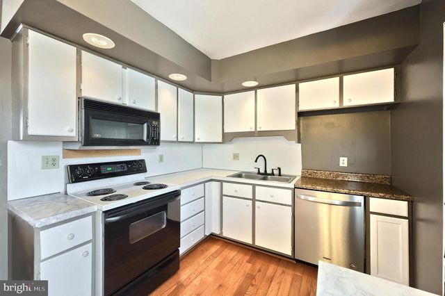 31 E LAKE VIEW DR, Littlestown, PA 17340