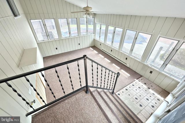 31 E LAKE VIEW DR, Littlestown, PA 17340
