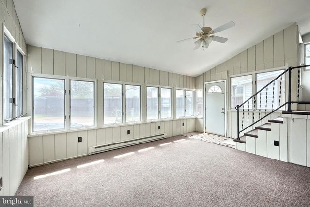 31 E LAKE VIEW DR, Littlestown, PA 17340