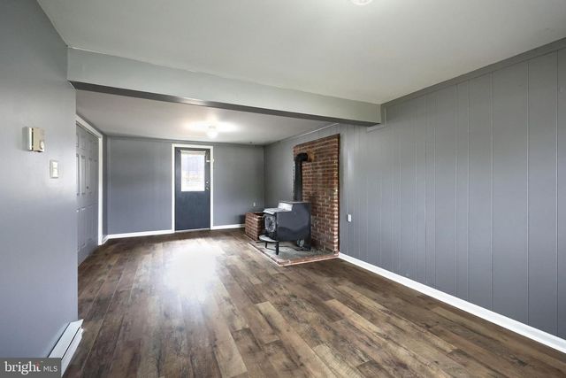 31 E LAKE VIEW DR, Littlestown, PA 17340