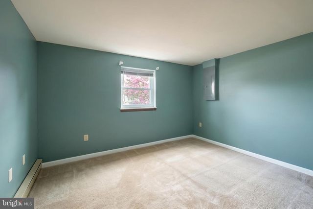 31 E LAKE VIEW DR, Littlestown, PA 17340