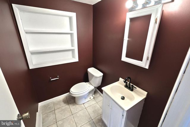 31 E LAKE VIEW DR, Littlestown, PA 17340