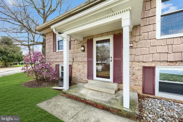31 E LAKE VIEW DR, Littlestown, PA 17340