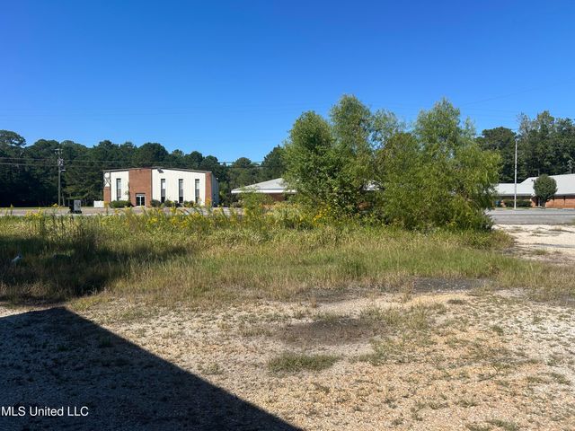 7324 Highway 613, Moss Point, MS 39562