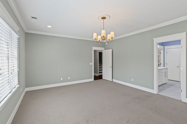 5704 Old Harding Pike, Nashville, TN 37205