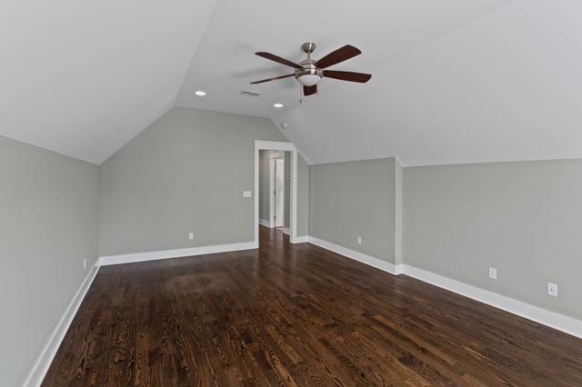 5704 Old Harding Pike, Nashville, TN 37205