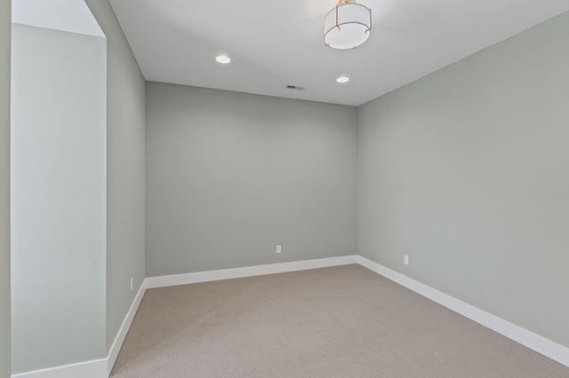 5704 Old Harding Pike, Nashville, TN 37205