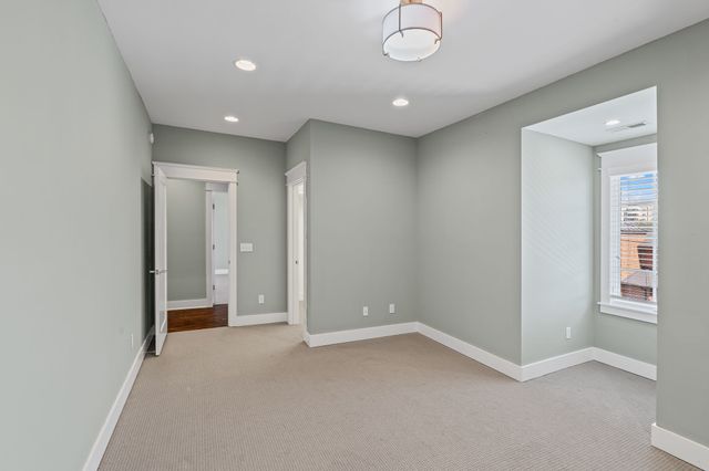 5704 Old Harding Pike, Nashville, TN 37205