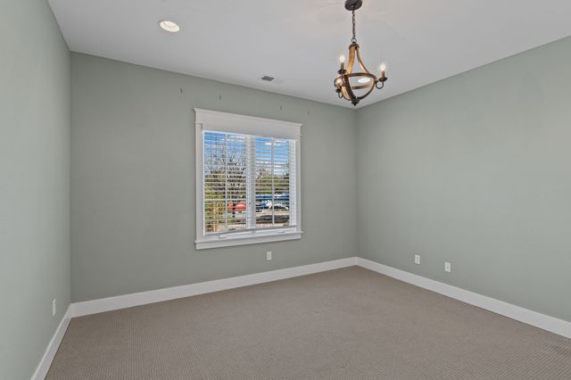 5704 Old Harding Pike, Nashville, TN 37205