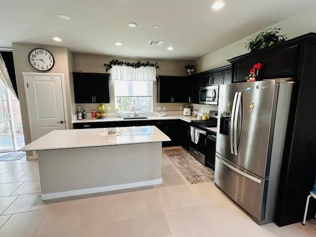 6363 W Oakley Avenue, Fresno, CA 93723