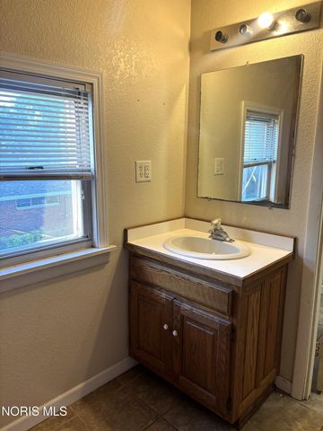616 Wood Street, Delta, OH 43515