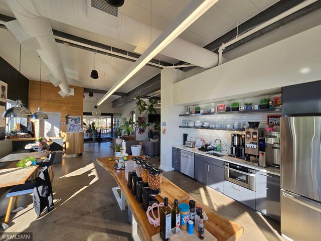 2429 Nicollet Avenue S, Minneapolis, MN 55404