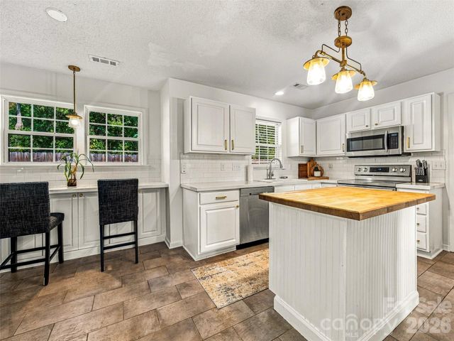 57 N Sunberry Trail, Fletcher, NC 28732