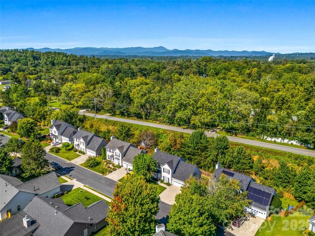 57 N Sunberry Trail, Fletcher, NC 28732