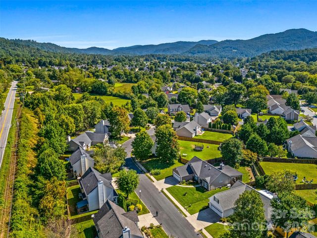 57 N Sunberry Trail, Fletcher, NC 28732