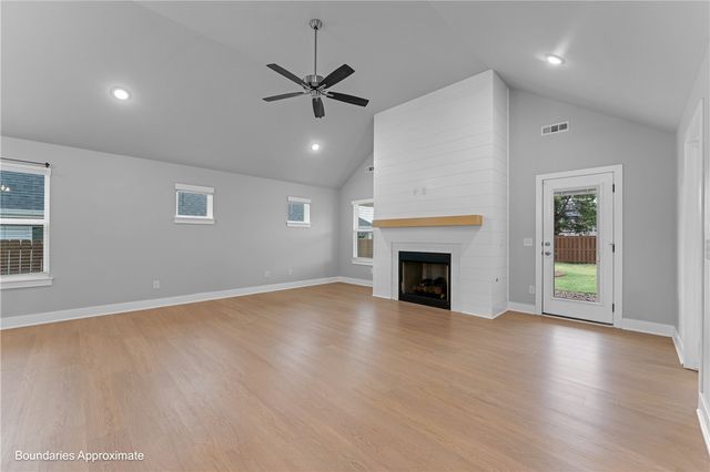 4234 W Buckaroo Street, Fayetteville, AR 72704