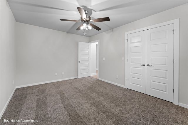 4234 W Buckaroo Street, Fayetteville, AR 72704