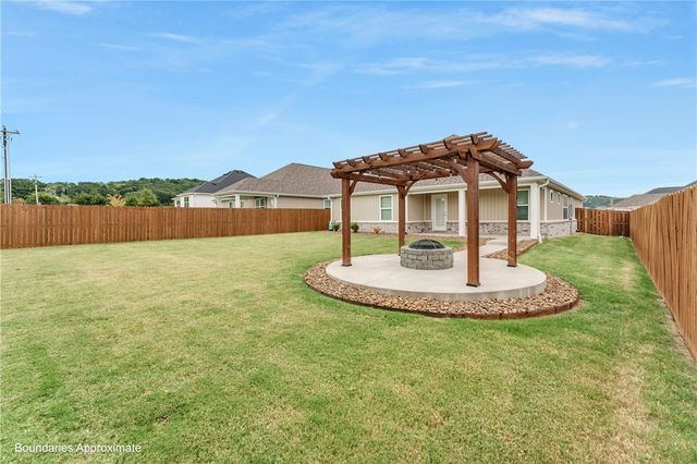 4234 W Buckaroo Street, Fayetteville, AR 72704