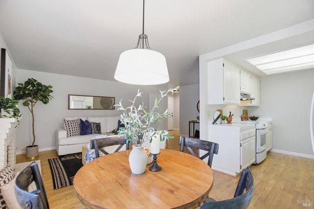 758 Pueblo Ave, Napa, CA 94558