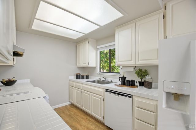 758 Pueblo Ave, Napa, CA 94558