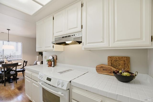 758 Pueblo Ave, Napa, CA 94558