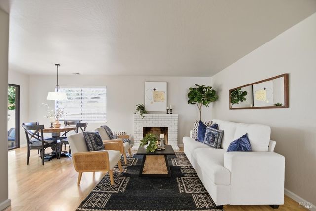 758 Pueblo Ave, Napa, CA 94558