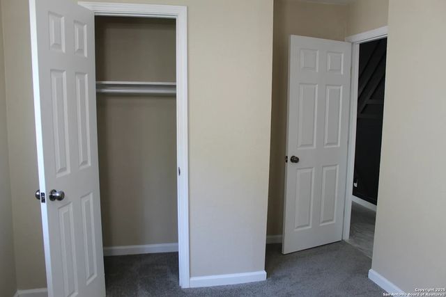 4842 Cobb Valley, Kirby, TX 78219