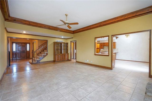 4417 W 130th Street, Leawood, KS 66209