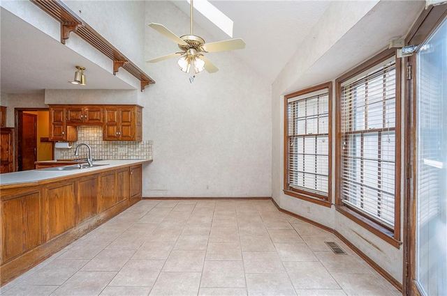 4417 W 130th Street, Leawood, KS 66209