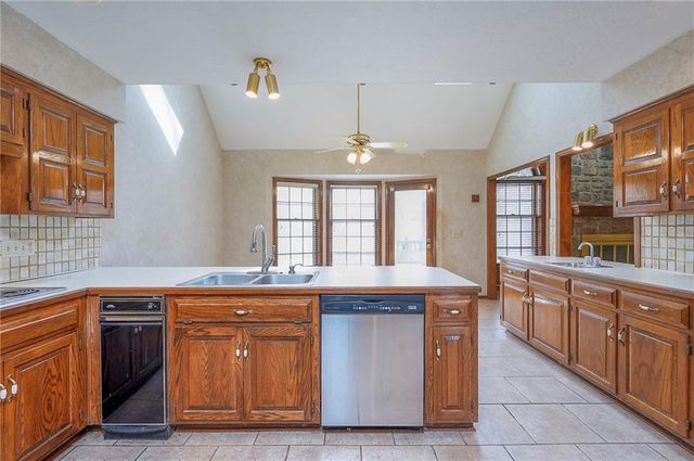 4417 W 130th Street, Leawood, KS 66209