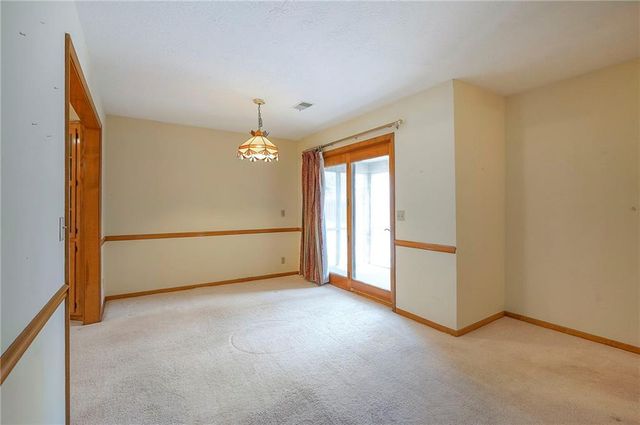 4417 W 130th Street, Leawood, KS 66209