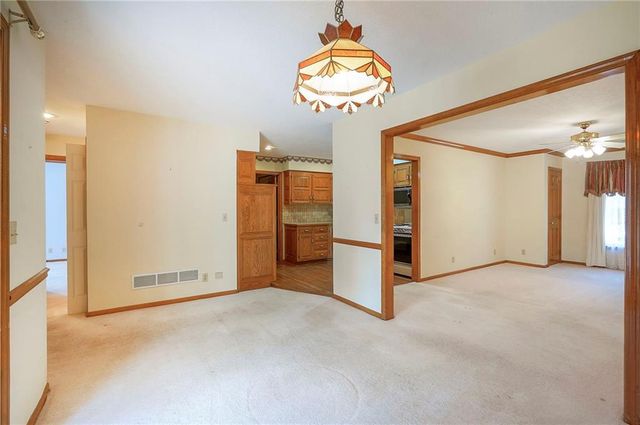 4417 W 130th Street, Leawood, KS 66209