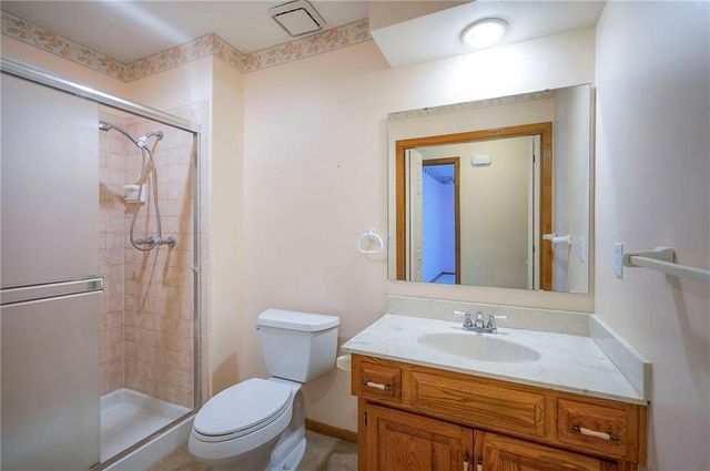 4417 W 130th Street, Leawood, KS 66209