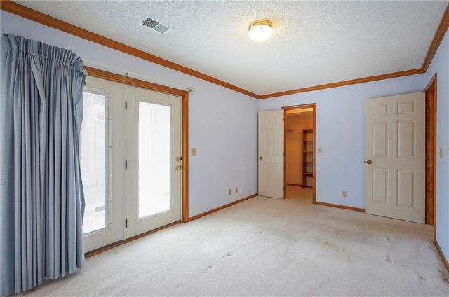 4417 W 130th Street, Leawood, KS 66209