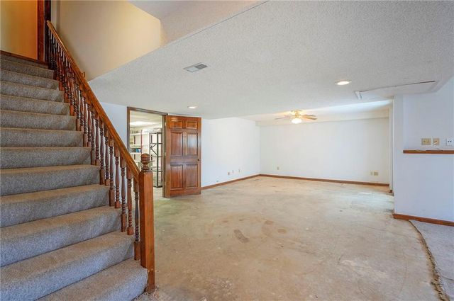 4417 W 130th Street, Leawood, KS 66209