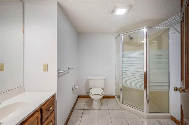 4417 W 130th Street, Leawood, KS 66209