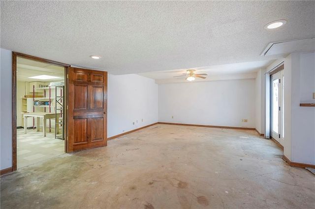 4417 W 130th Street, Leawood, KS 66209