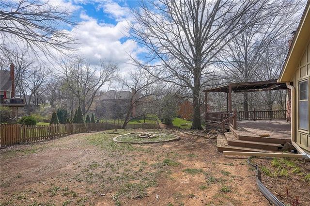 4417 W 130th Street, Leawood, KS 66209