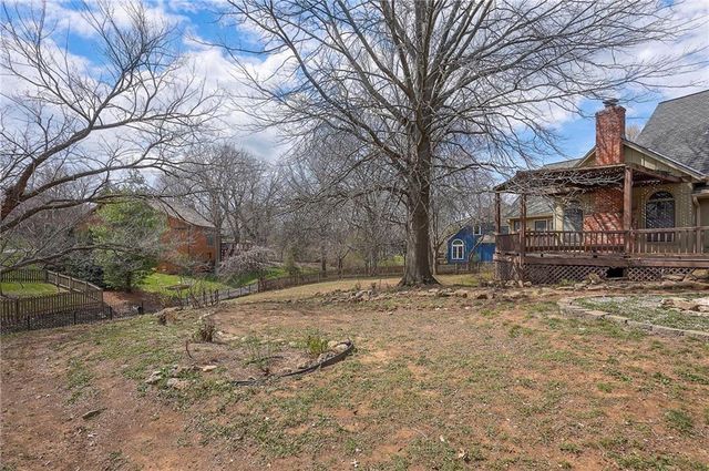 4417 W 130th Street, Leawood, KS 66209