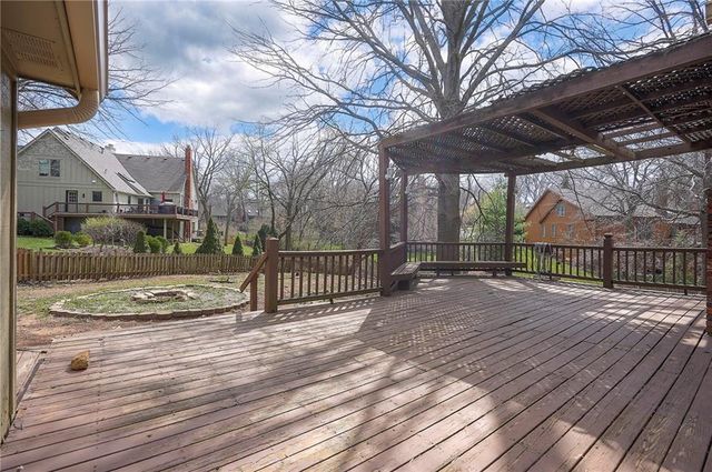 4417 W 130th Street, Leawood, KS 66209