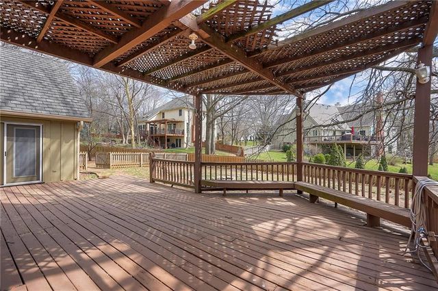 4417 W 130th Street, Leawood, KS 66209