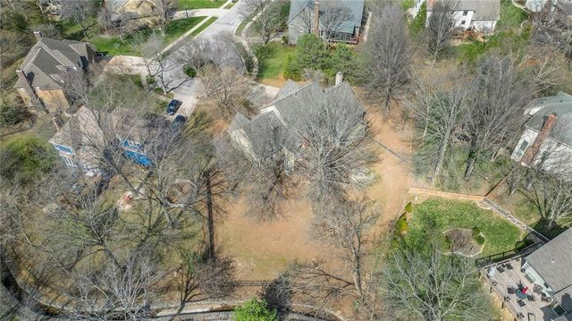 4417 W 130th Street, Leawood, KS 66209