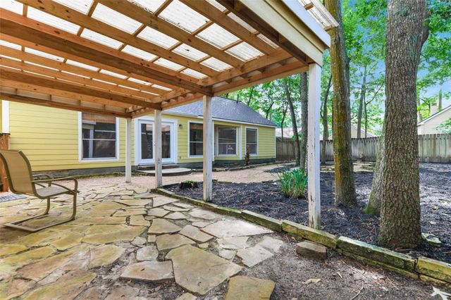 15 Tulip Hill Court, The Woodlands, TX 77380