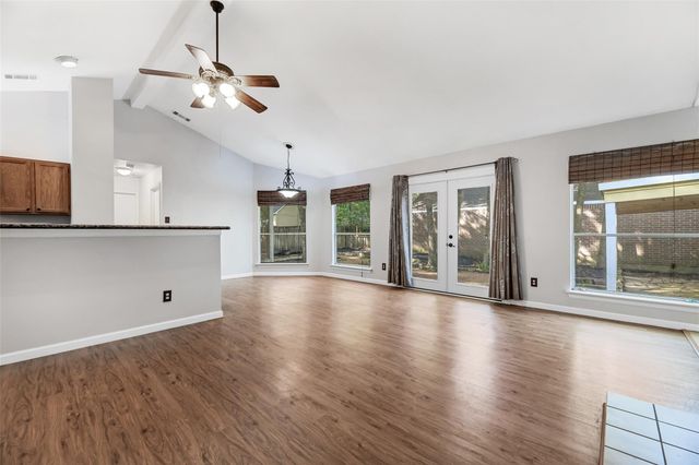 15 Tulip Hill Court, The Woodlands, TX 77380