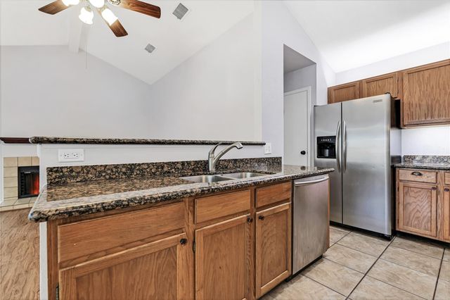 15 Tulip Hill Court, The Woodlands, TX 77380