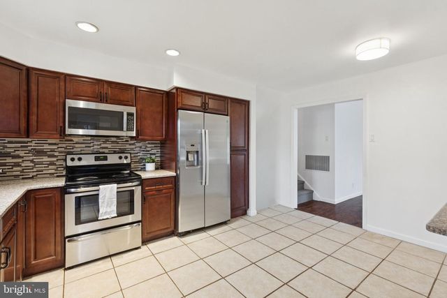 105 COUNTRY CLUB PL, Cherry Hill, NJ 08003