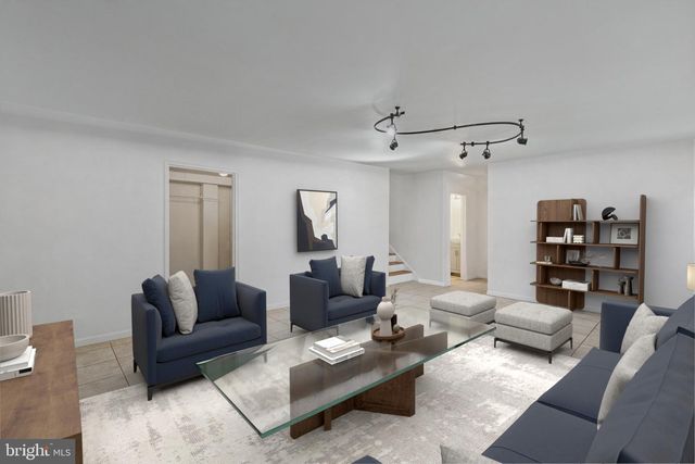 105 COUNTRY CLUB PL, Cherry Hill, NJ 08003