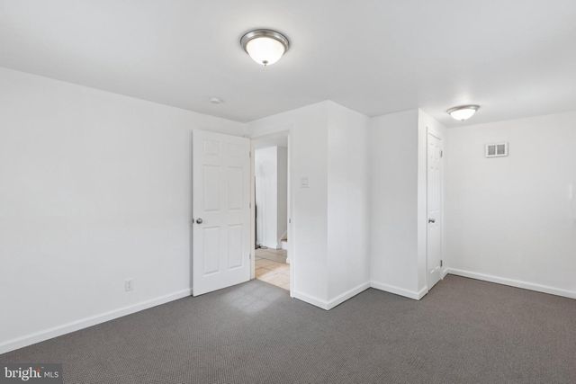 105 COUNTRY CLUB PL, Cherry Hill, NJ 08003