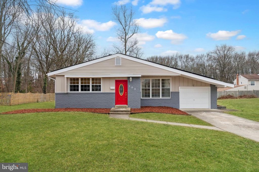 105 COUNTRY CLUB PL, Cherry Hill, NJ 08003